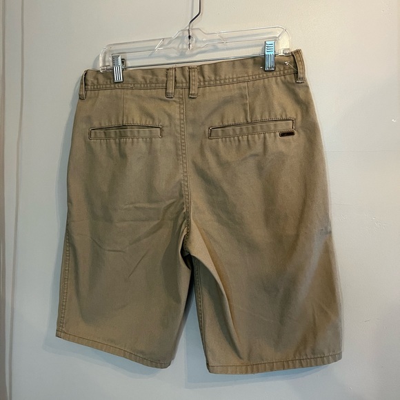 Free world khaki shorts - Picture 2 of 3